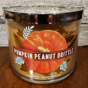 Bath & Body Works Candle • Pumpkin Peanut Brittle